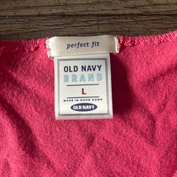 Pre-Loved Old Navy L Pink Cardigan button up sweater - 3/4 sleeve. - Picture 3 of 3